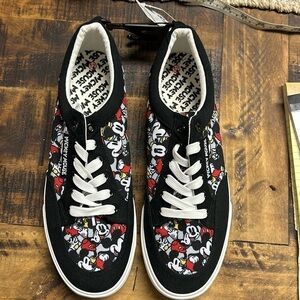 Disney Mickey Mouse canvas lace up licensed size 12 - new without tags